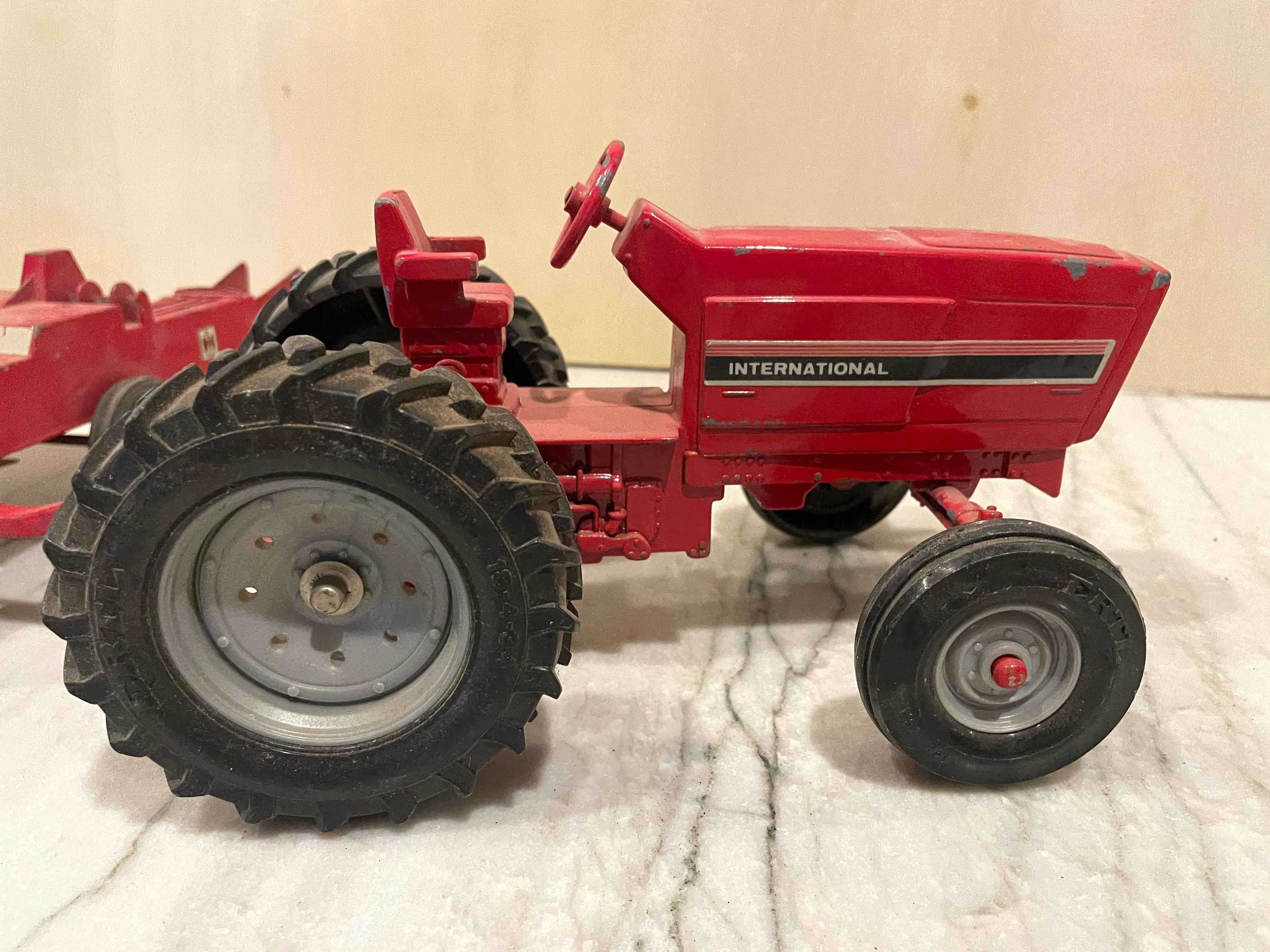 70s Intl’ Tractor, Hay Baler & Wagon