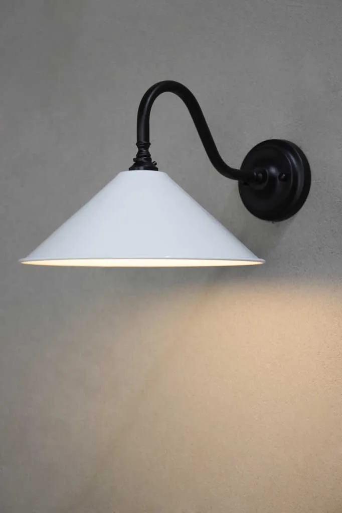 Cone Gooseneck Wall Light