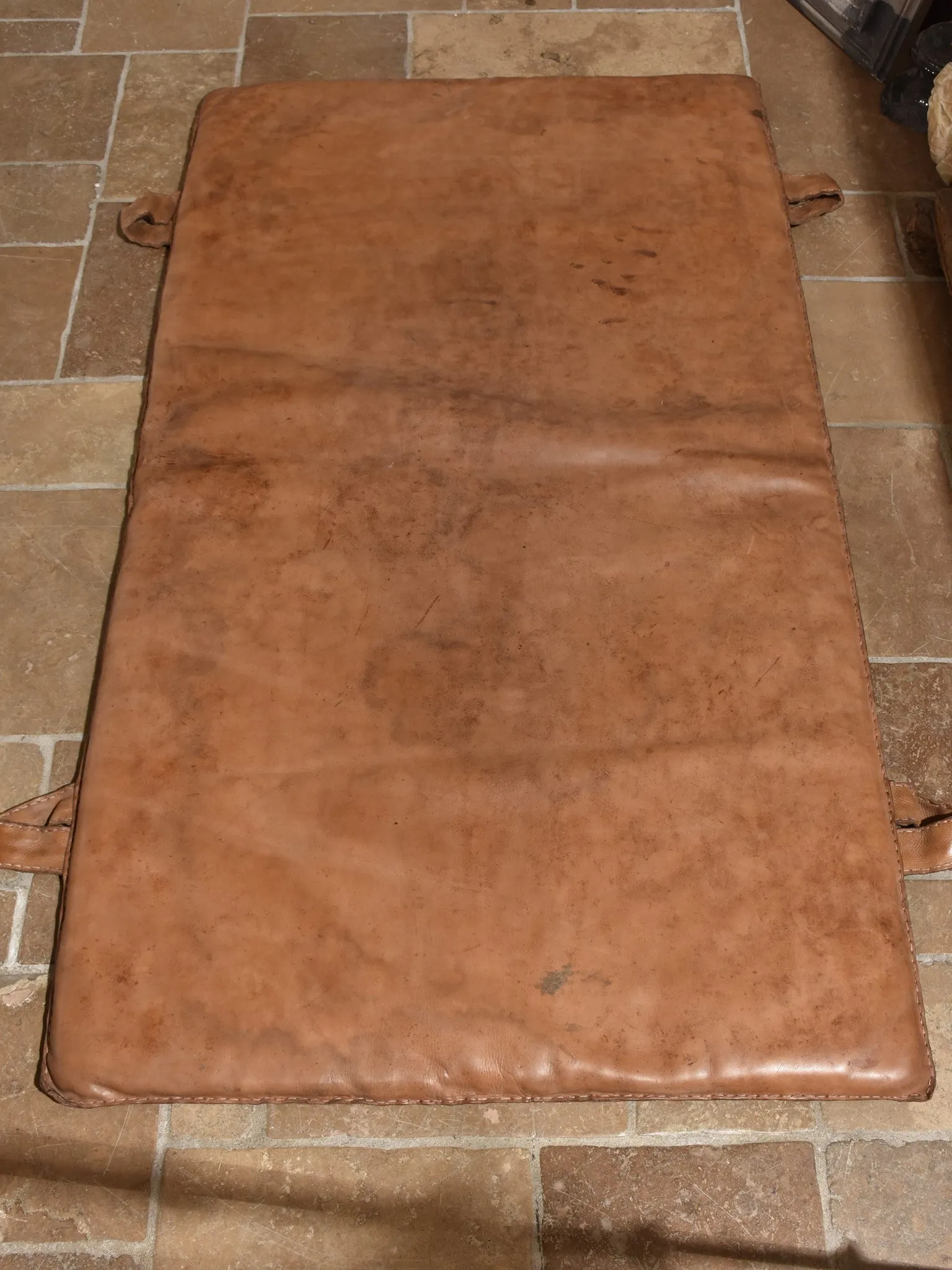 Late 1950's French leather gym mat 2/2