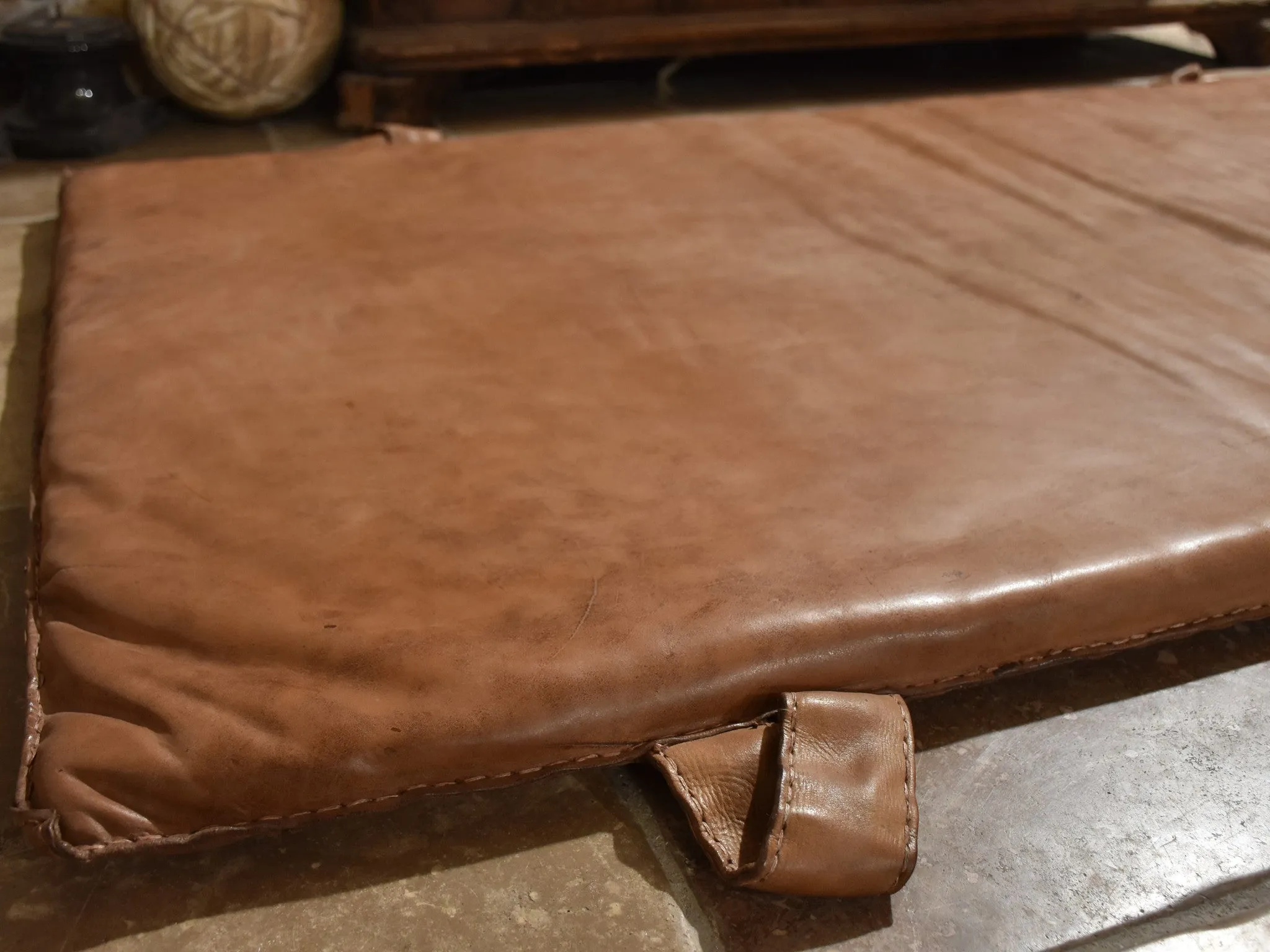 Late 1950's French leather gym mat 2/2