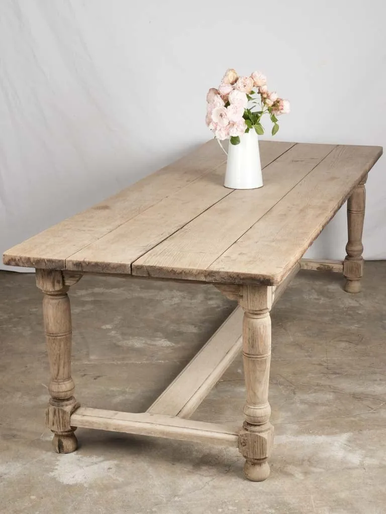 Oak farm table - early 20th century 90½" x 34¾"